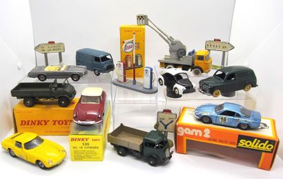 Lot (11 pièces + 3) comprenant :

Dinky-Toys...