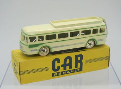 

# 3/40 – Car Renault 

Crème avec filets...