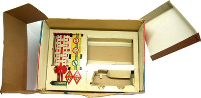 

CIJ – France – métal et carton – 1/43e...