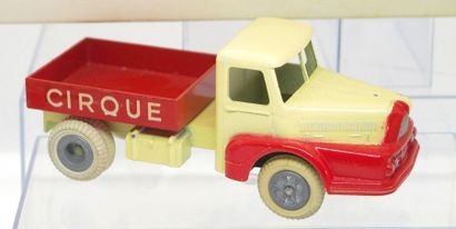 

JRD – France – métal – 1/43e (1) 



#...
