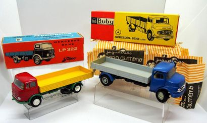 

Lot (2 pièces) comprenant :

TEKNO (Danemark)...