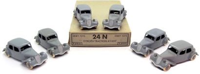 
Dinky-Toys – France - métal – 1/43e (7)

Peu...