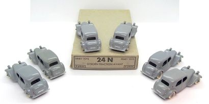 
Dinky-Toys – France - métal – 1/43e (7)

Peu...