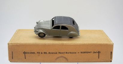 

Dinky-Toys – France - métal – 1/43e (2)...
