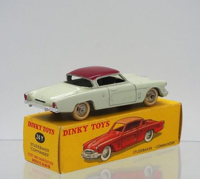 

Dinky-Toys – France - métal – 1/43e (1)...