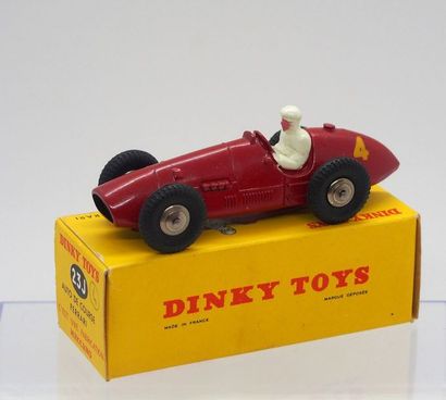 

Dinky-Toys – France - métal – 1/43e (1)...