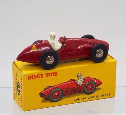 

Dinky-Toys – France - métal – 1/43e (1)...