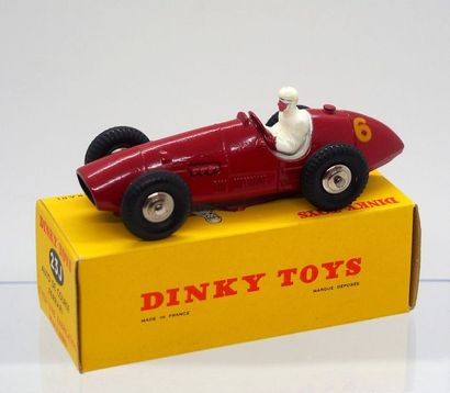 

Dinky-Toys – France - métal – 1/43e (1)...