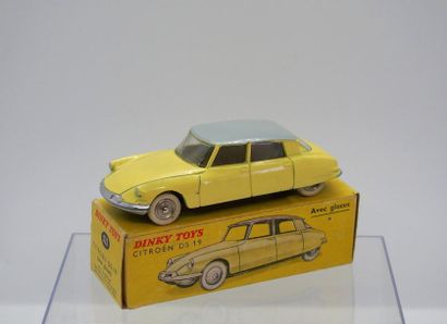 
Dinky-Toys – France - métal – 1/43e (1)

Couleur...