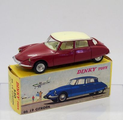 

Dinky-Toys – France - métal – 1/43e (1)...