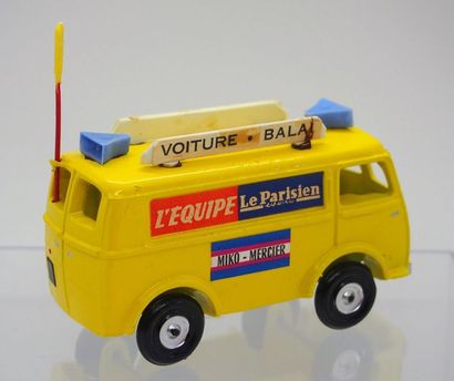 

SALZA – France – métal (1) : 

Peugeot...