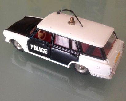

Dinky-Toys – France - métal – 1/43e (1)...