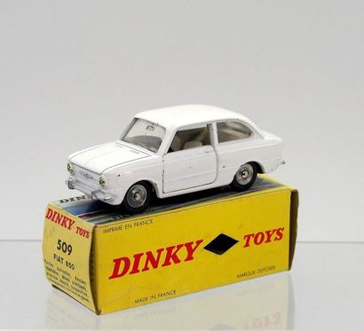 

Dinky-Toys – France - métal – 1/43e (1)...
