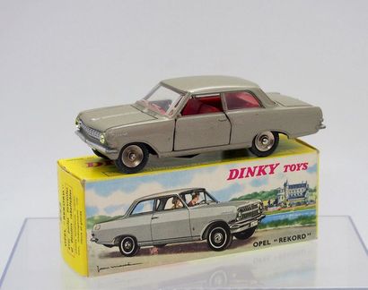 

Dinky-Toys – France - métal – 1/43e (1)...