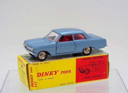 

Dinky-Toys – France - métal – 1/43e (1)...