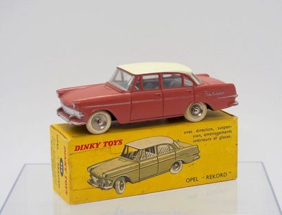 

Dinky-Toys – France - métal – 1/43e (1)...