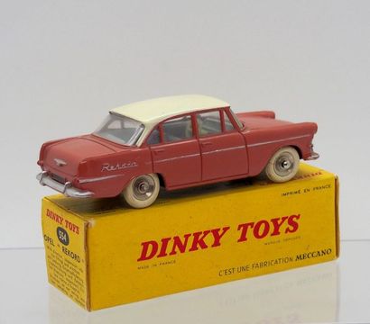 

Dinky-Toys – France - métal – 1/43e (1)...