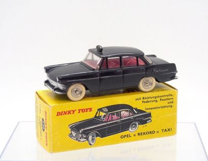 

Dinky-Toys – France - métal – 1/43e (1)...