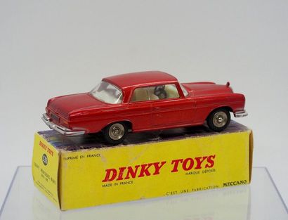 

Dinky-Toys – France - métal – 1/43e (1)...