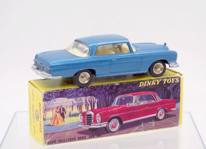 

Dinky-Toys – France - métal – 1/43e (1)...