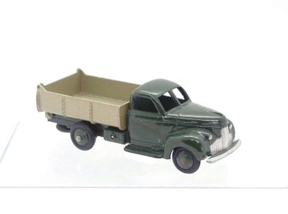 

Dinky-Toys – France - métal – 1/43e (1)...