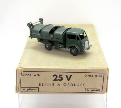 

Dinky-Toys – France - métal / carton –...