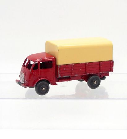 

Dinky-Toys – France - métal – 1/43e (1)...