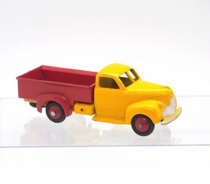 

Dinky-Toys – France - métal – 1/43e (1)...