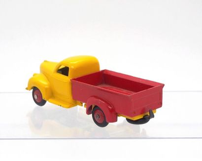 

Dinky-Toys – France - métal – 1/43e (1)...