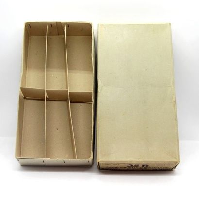 

Dinky-Toys – France - carton – 1/43e (1)...