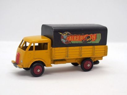 

Dinky-Toys – France - métal – 1/43e (1)...