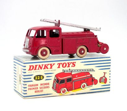 

Dinky-Toys – France - métal – 1/43e (1)...