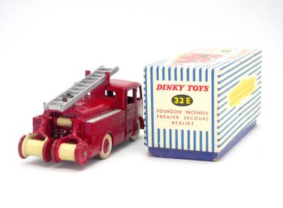 

Dinky-Toys – France - métal – 1/43e (1)...