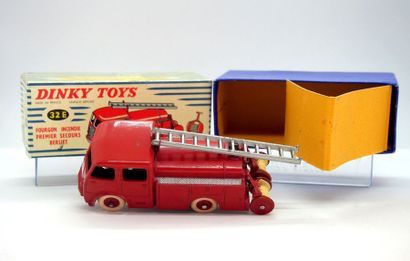 

Dinky-Toys – France - métal – 1/43e (1)...
