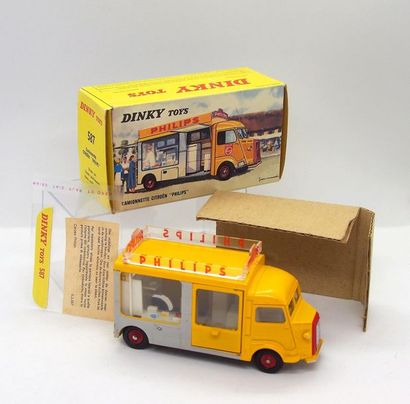 

Dinky-Toys – France - métal – 1/43e (1)...