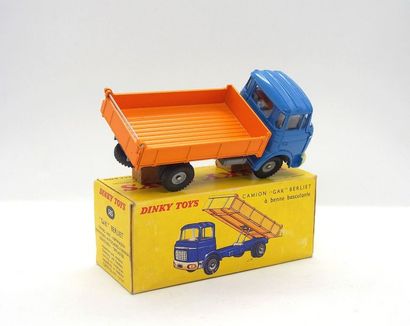 

Dinky-Toys – France - métal – 1/43e (1)...