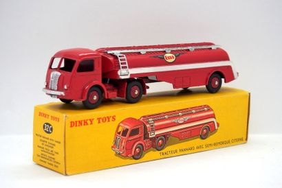 

Dinky-Toys – France - métal – 1/43e (1)...