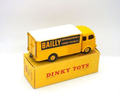 

Dinky-Toys – France - métal – 1/43e (1)...