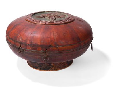 Boite circulaire couverte en bois 

Chine,...