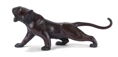 Tigre en bronze 

Japon, première moitié...