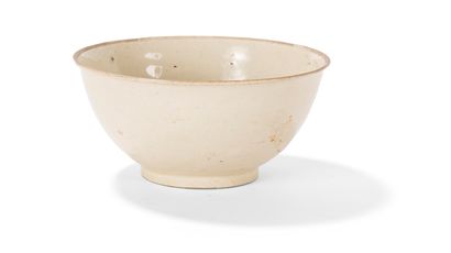 Bol en porcelaine Dingyao

Chine, dynastie...