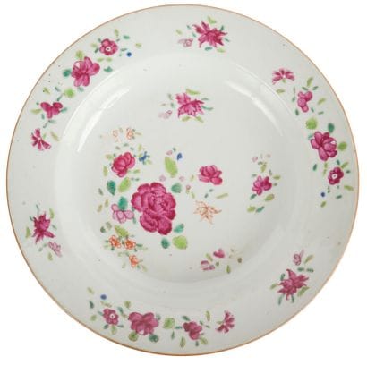 Dix assiettes en porcelaine famille rose

Chine,...