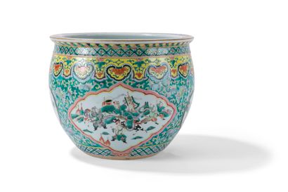 Bassin en porcelaine polychrome

Chine, XXème...