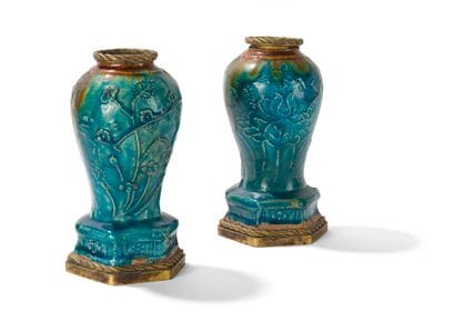 Paire de petits vases en grès émaillé turquoise...