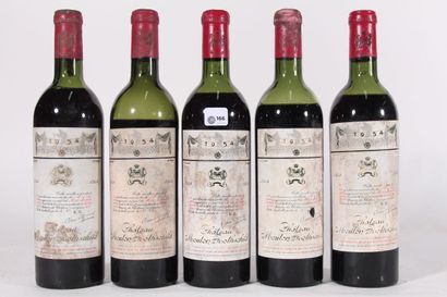 1954 - Château Mouton Rothschild
Pauillac...