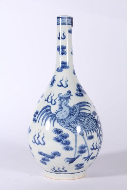 Blue and white porcelain vase
China or Vietnam,...