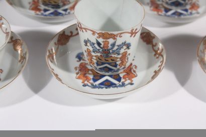 Service à thé en porcelaine armoriée
Chine,...