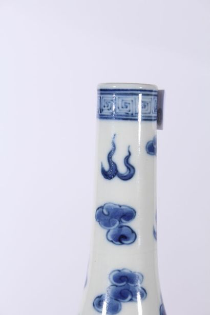 Blue and white porcelain vase
China or Vietnam,...