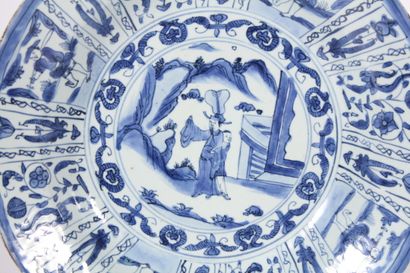 Blue and white porcelain dish 
China, Ming...