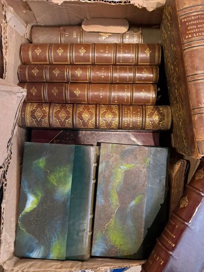 BIBLIOPHILIA
A box of books on this theme...